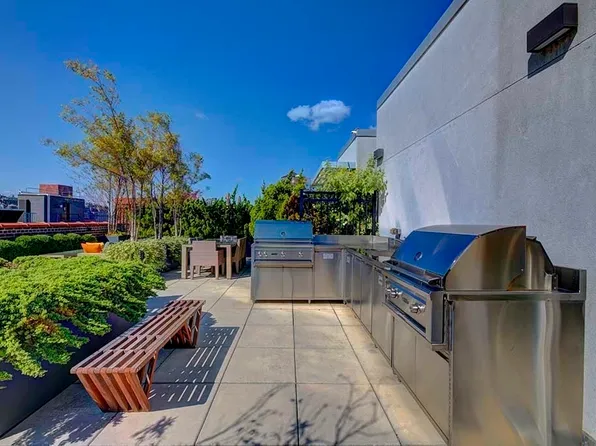 140 West 22nd Street image 1 of 9