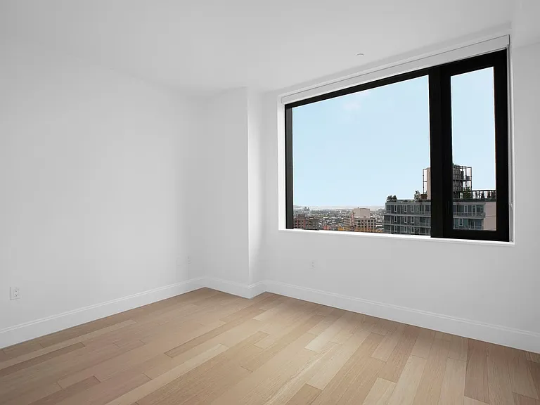 10 City Point #21T — Photo 7