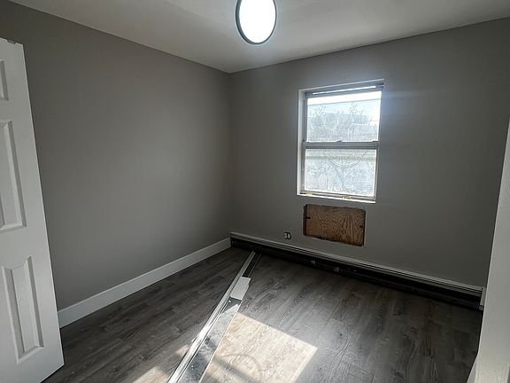 5th image of 1932 Holland Ave Floor 2