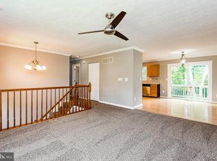 7868 Dero Dr, Pasadena, MD 21122