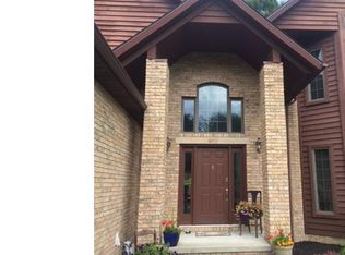 4611 La Burnum Dr, Akron, OH
