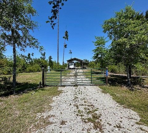 2nd image of 5923 County Road 386 N