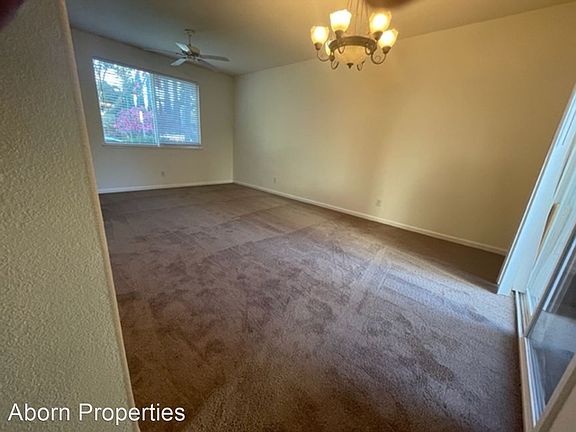 4th image of 3999 Will Rogers Dr