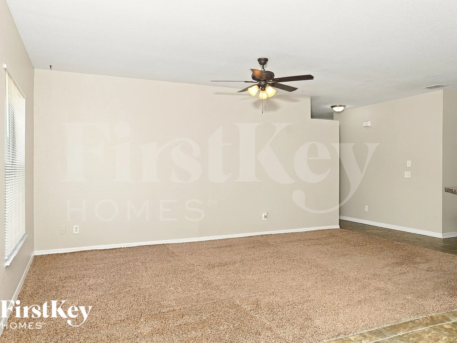 4 bed, 2.0 bath, 1400 sqft, $1,760 — Photo 3