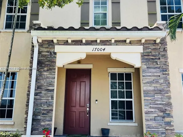 17021 SW 96th St, Miami, FL 33196