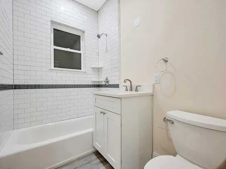 41-06 25th Ave #2 — Photo 8