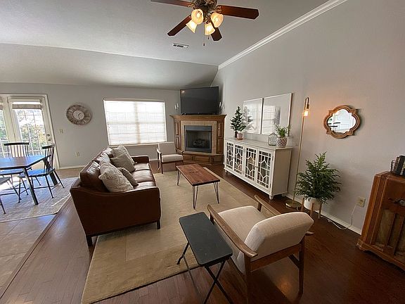 3rd image of 3005 SW Waterleaf Ave
