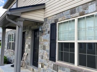 18 N Kinzer Rd #2, Kinzers, PA 17535