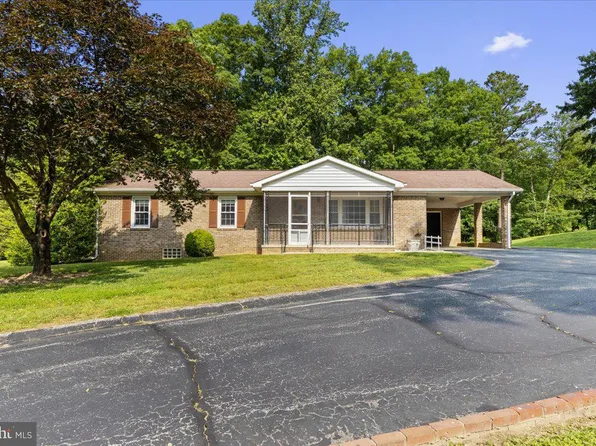 26729 Marion Dr, Mechanicsville, MD 20659