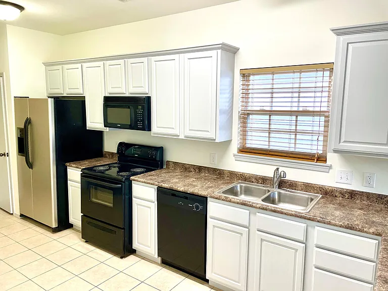 3187 W Old Farmington Rd — Photo 6