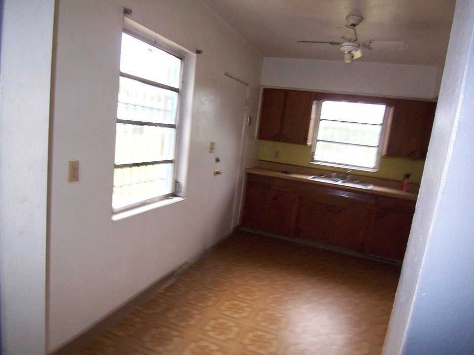 2nd image of 1415 Elizabeth Ave