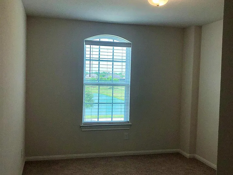 12034 Dunsmore Glen Xing — Photo 21