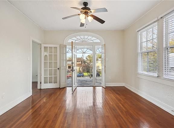 5th image of 4407 Fontainebleau Dr