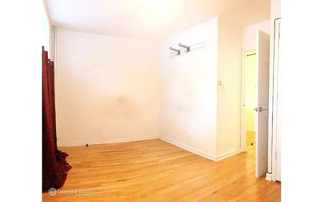 Rented by Douglas Elliman | media 14