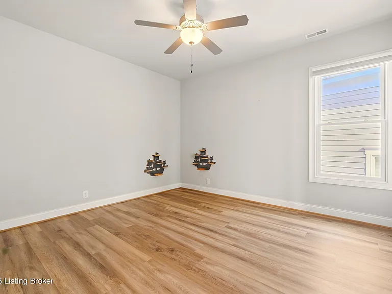 6218 Mistflower Cir — Photo 32