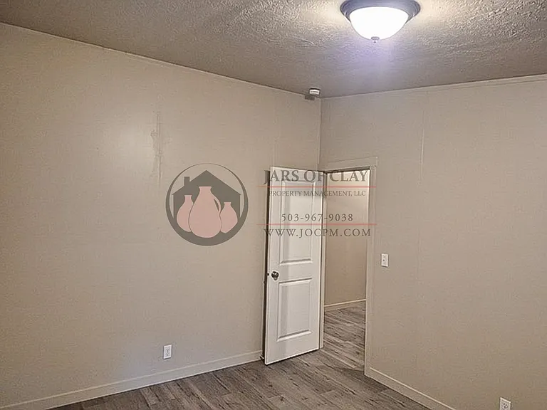 315 SW Twin Oaks Cir #29 — Photo 5