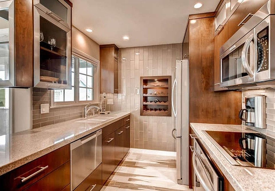 Gourmet kitchen with new, top of the line appliances