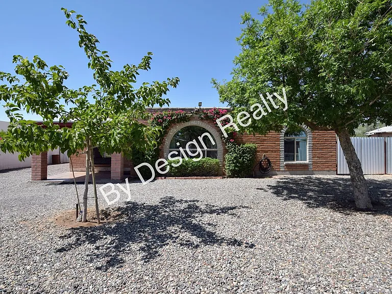 361 E Calle Arizona — Photo 1