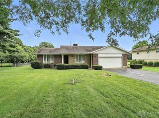 2042 Hilltop Rd, Xenia, OH 45385