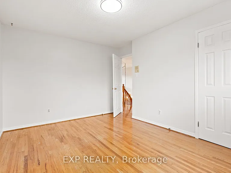 61 Dundee Cres #MAIN — Photo 28