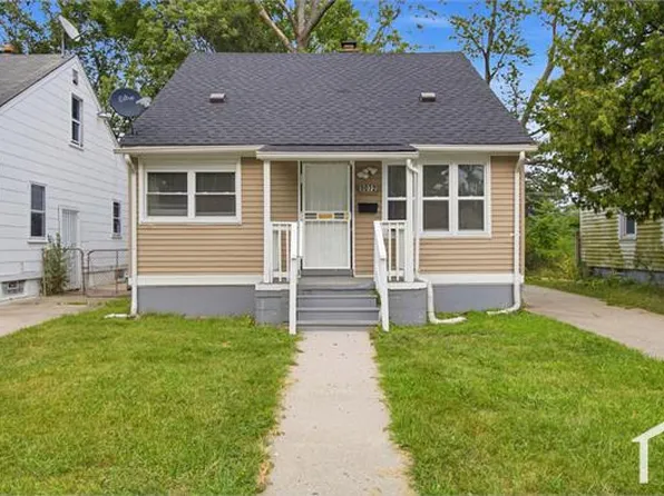 9072 Burt Rd, Detroit, MI 48228