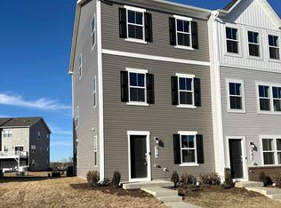 317 Short Branch Dr, Ranson, WV 25438