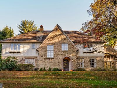 247 Meetinghouse Rd, Jenkintown, PA, 19046