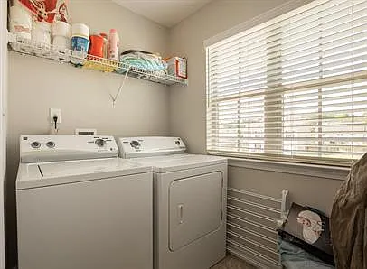 3624 Moseley Dr — Photo 10