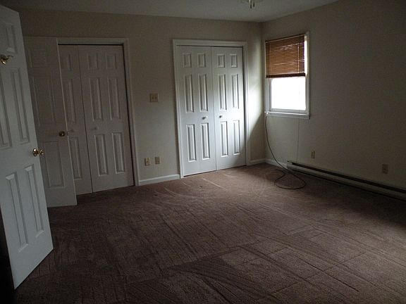 5th image of 14874 Robinhood Cir