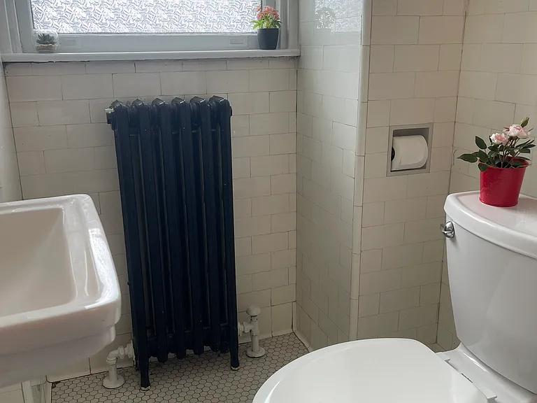 433 Windsor St #3 — Photo 18