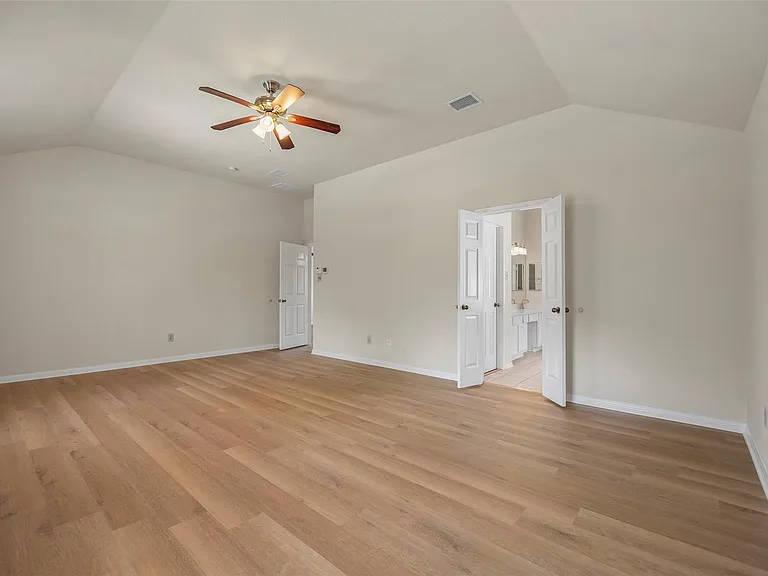 4922 Moss Run Dr — Photo 29