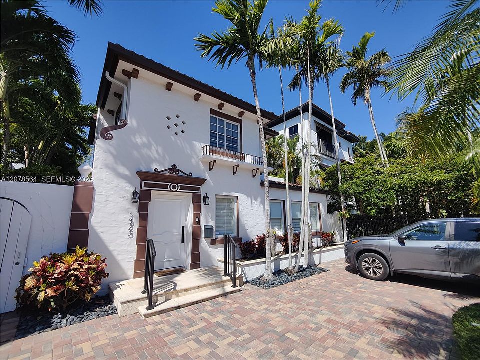 1st image of 1823 S Bayshore Ln