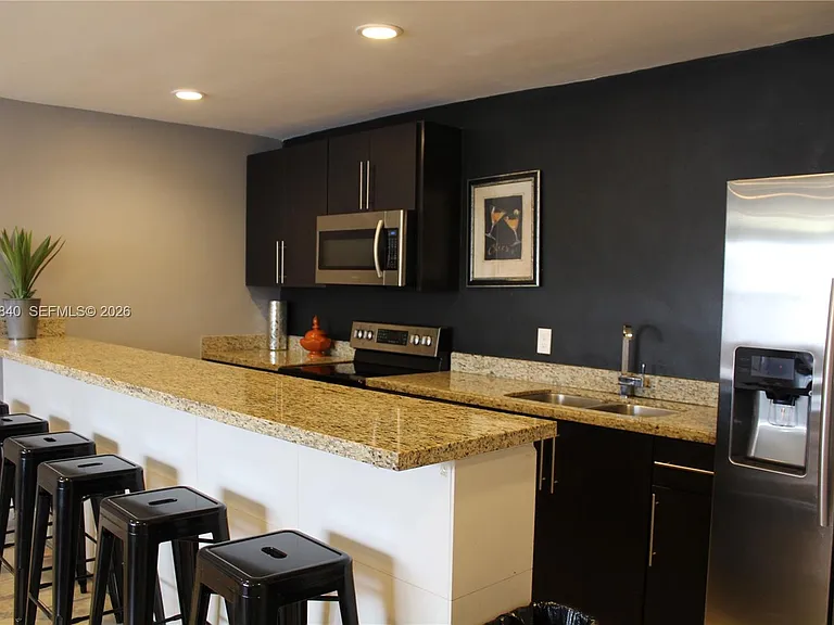 421 NE 1st St #112 — Photo 25