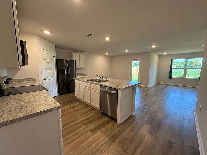 9732 Angel Oak Dr — Photo 13