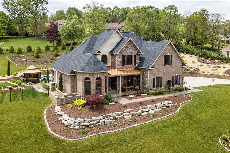 1st image of 10401 Sophia Ct
