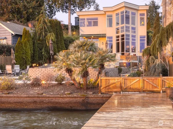 8418 Island Drive S, Seattle, WA 98118