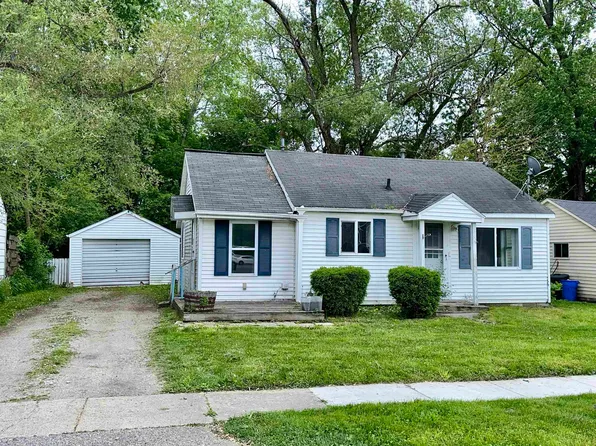 1308 Bayliss St, Midland, MI 48640