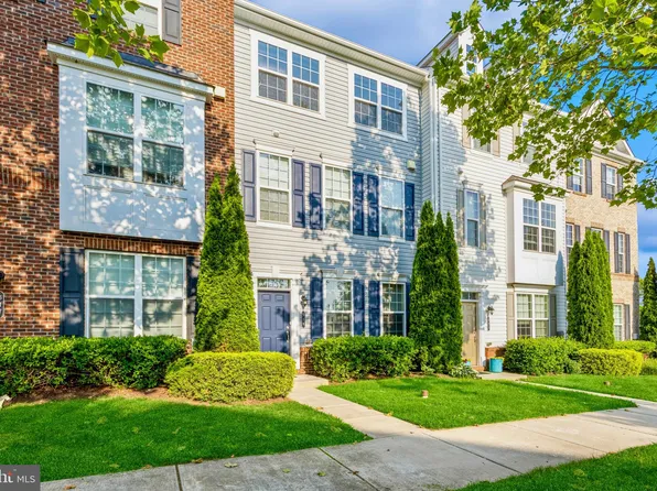 519 Long Wall Dr, Reisterstown, MD 21136