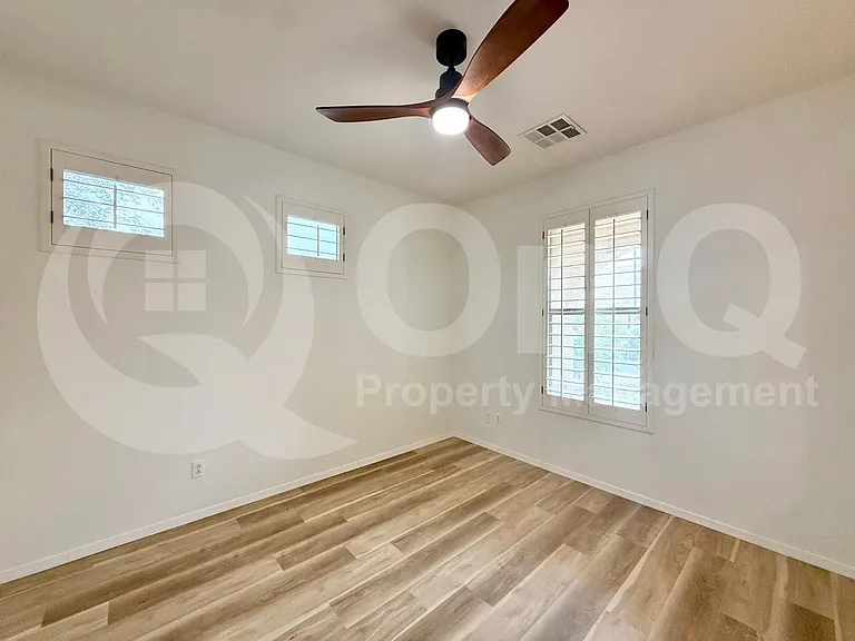 2848 E Fandango Dr — Photo 11