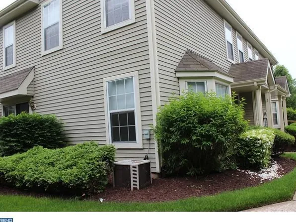 108 Pertwood Ct #108, Mount Laurel, NJ 08054