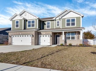 1326 Bontrager Ln, Shelbyville, IN