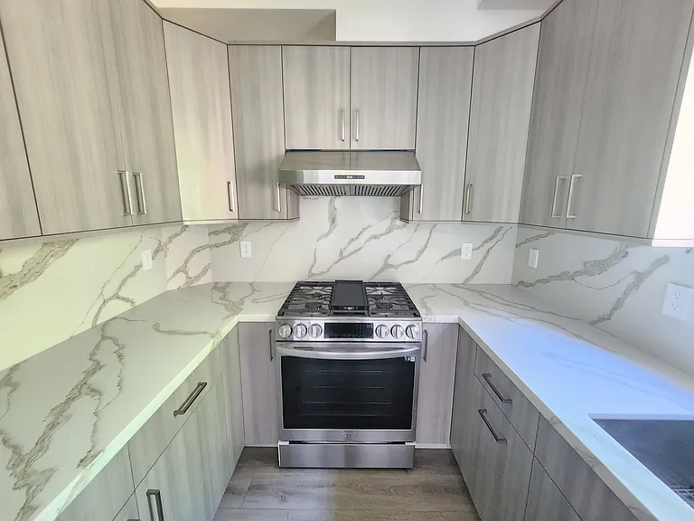 10146 Fernglen Ave #B — Photo 21