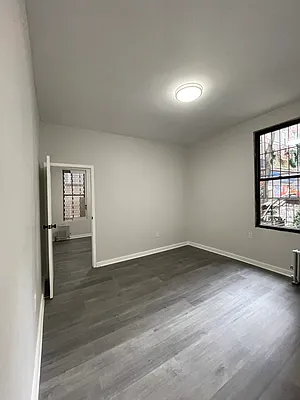 Rented by Peter R. Hungerford, LREB | media 20