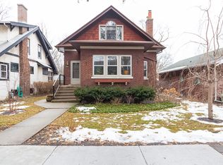 2109 Pioneer Rd, Evanston, IL 60201