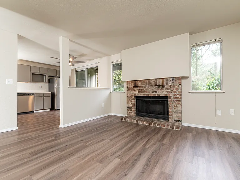 1 Bed 1 Bath Standard - 750 Sq Ft 1 Bed 1 Bath Standard - 750 Sq Ft