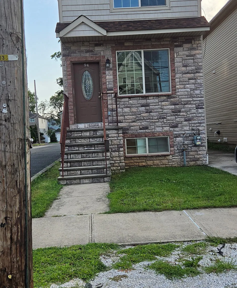 3 bed, 1500 sqft, $3,000 — Photo 1