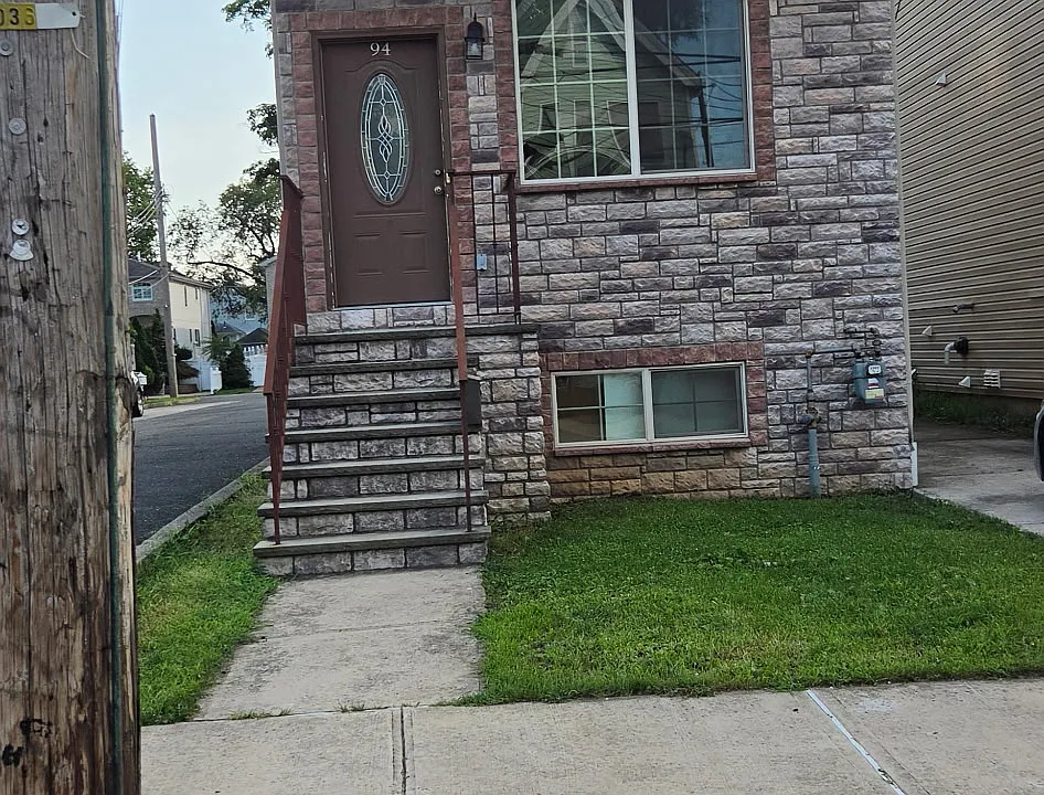 94 Catherine St