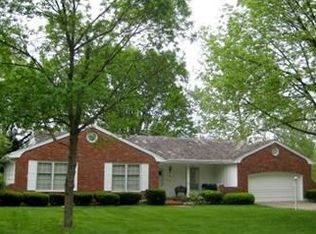 10401 Sagamore Rd, Leawood, KS 66206