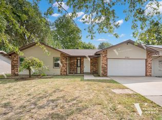3702 S Walnut Hill Dr, Springfield, MO 65807
