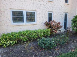 106 Fernwood Cir, Seminole, FL 33777